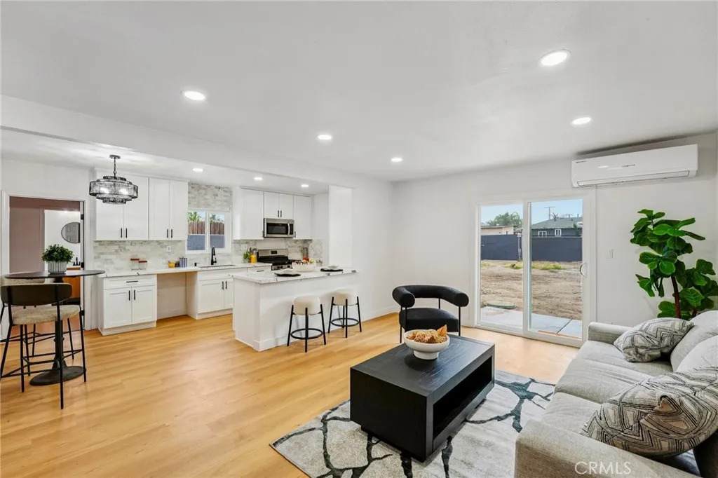 9059 Beech Avenue - Photo 1