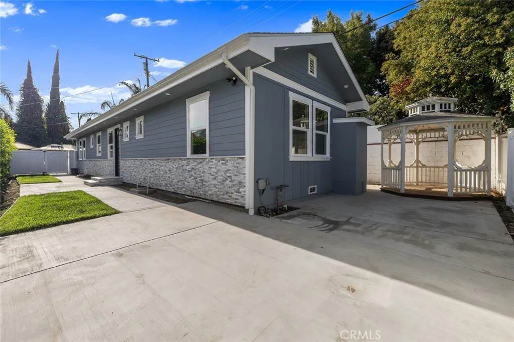 17175 Rayen Street - Photo 1