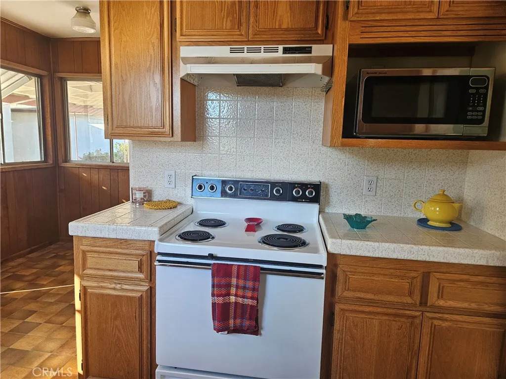 3503 Fidler - Photo 1