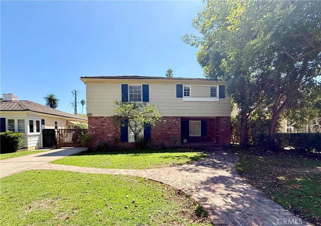 2510 Lorain - Photo 1