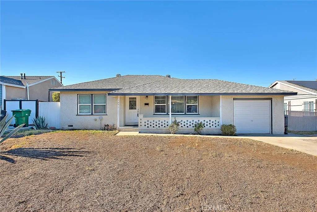 1031 Ford Street - Photo 1