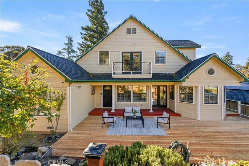 670 Manzanita - Photo 1