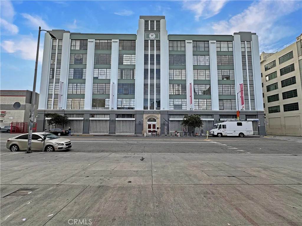 420 San Pedro Street - Photo 1