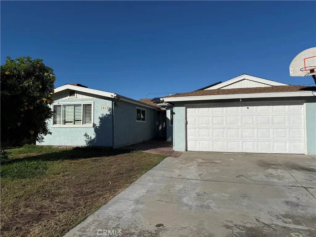 1357 Aldenville - Photo 1