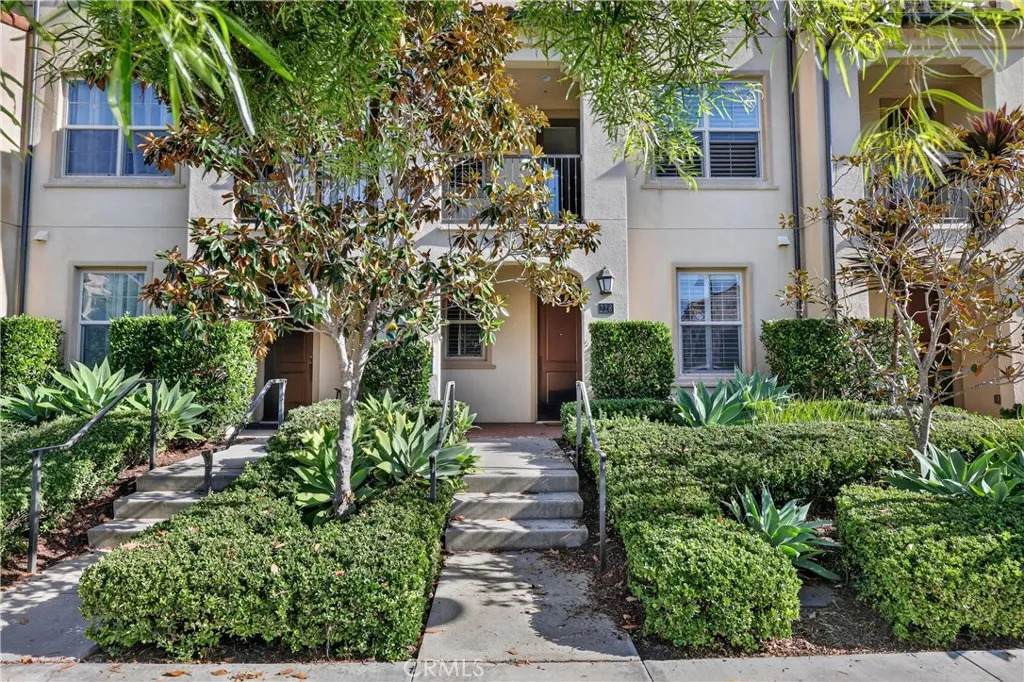 228 Capricorn - Photo 1