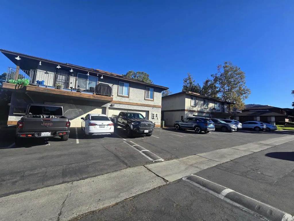 318 Graves Court - Photo 1