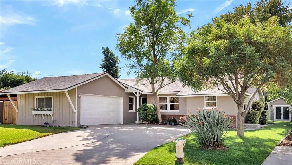 4636 Beverly Court - Photo 1