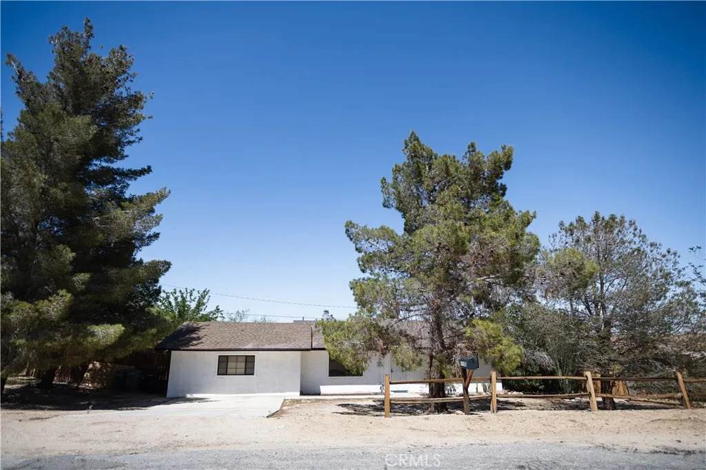 61680 Valley View Drive - Photo 1