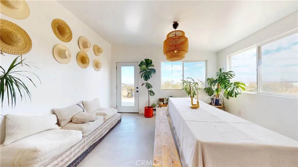 1271 Dakota - Photo 1