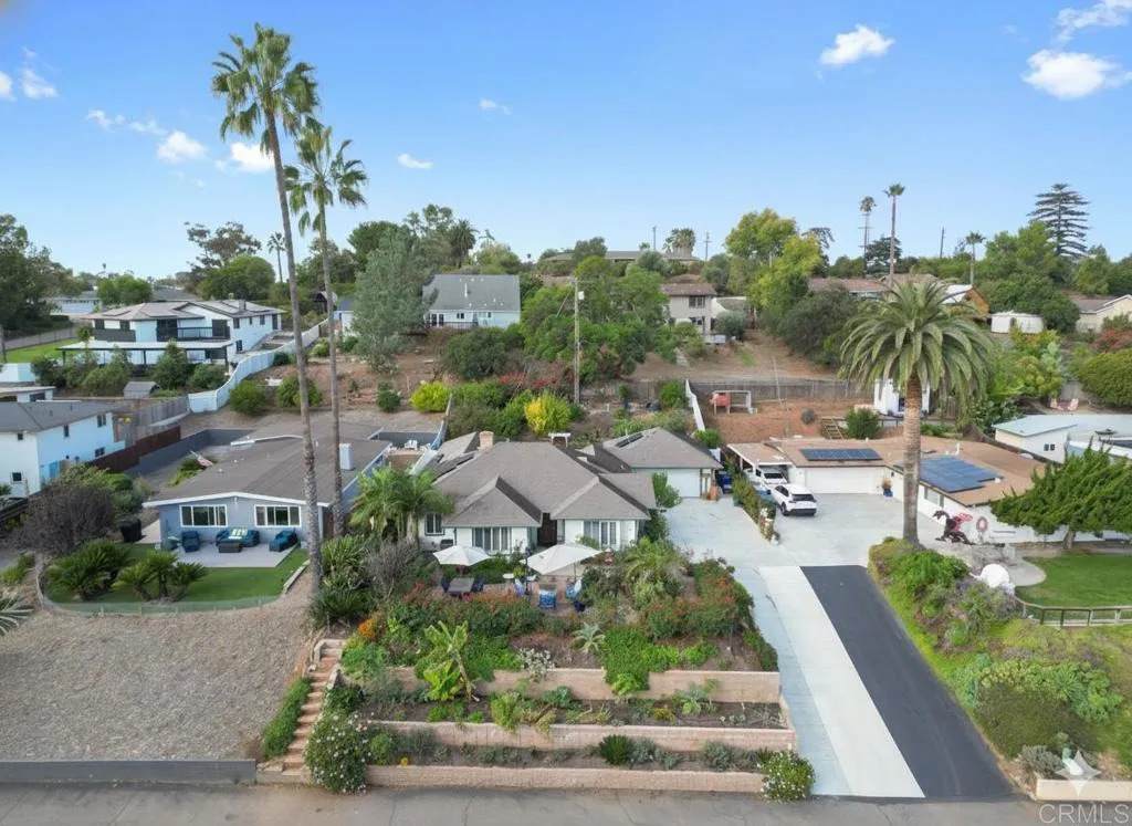 383 Morningside - Photo 1