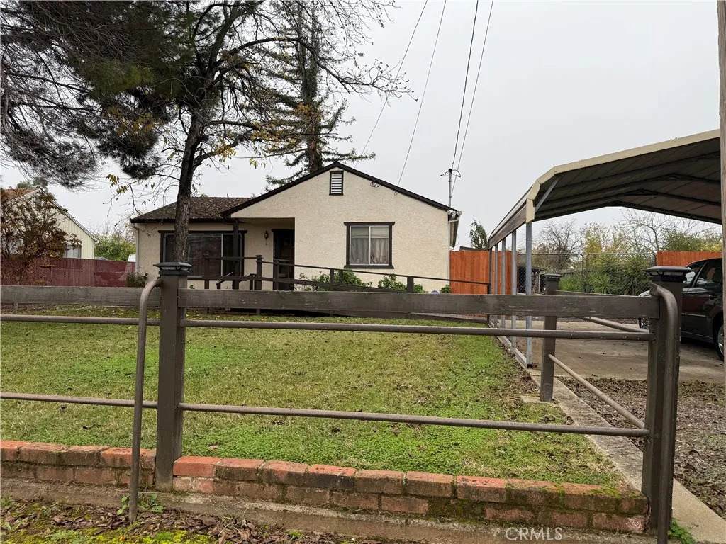 1043 Thermalito Avenue - Photo 1