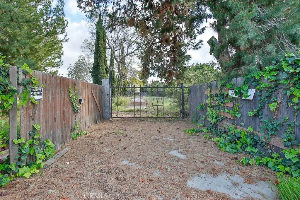 9792 Stanford Ave - Photo 1