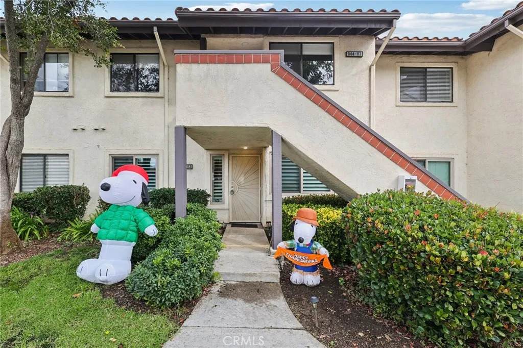 944 Lupine Hills - Photo 1