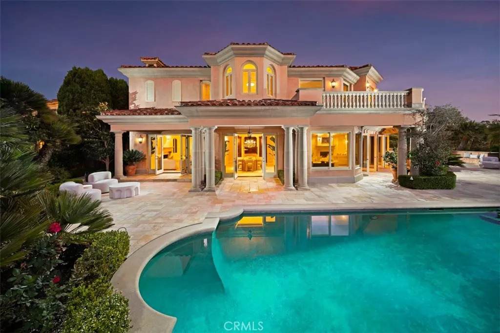 11 Shoreview - Photo 1