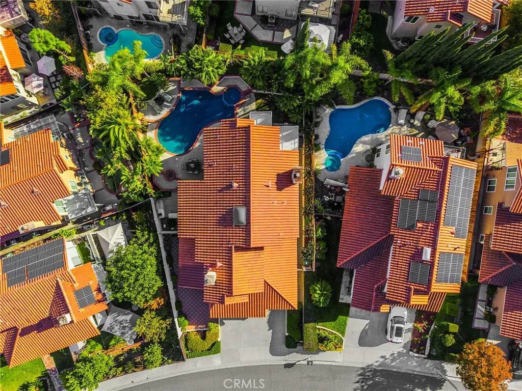 6163 Sevenoaks - Photo 1