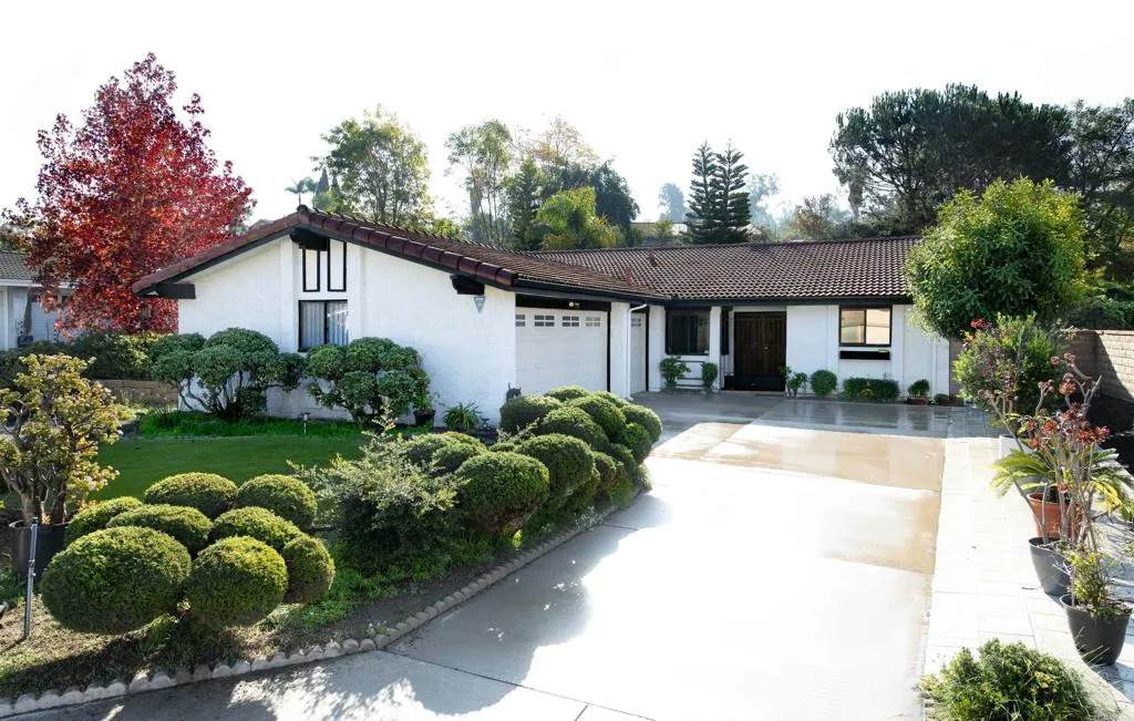 1417 Via Christina - Photo 1