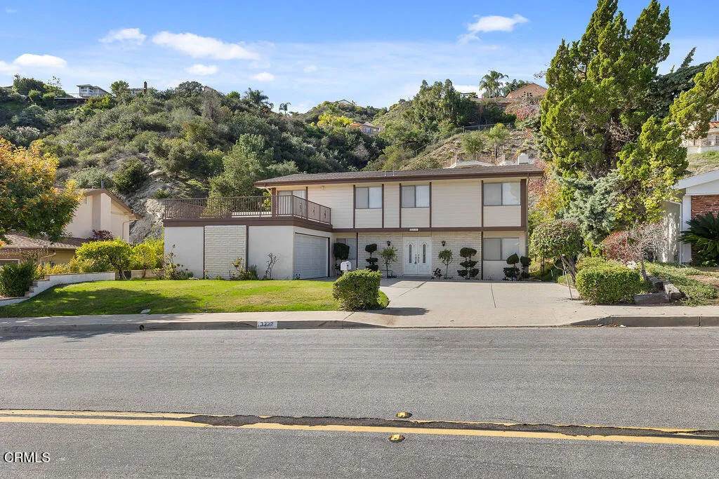 3222 Emerald Isle Drive - Photo 1