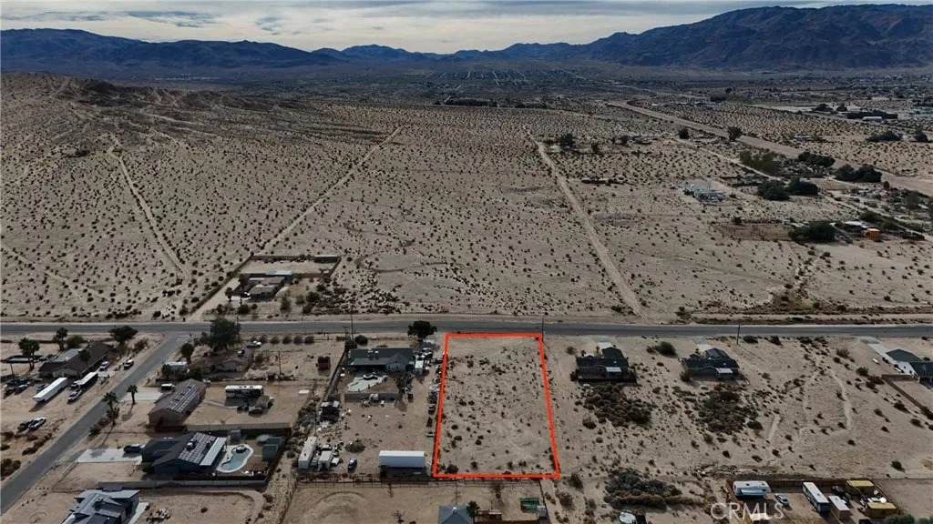 792 Amboy - Photo 1