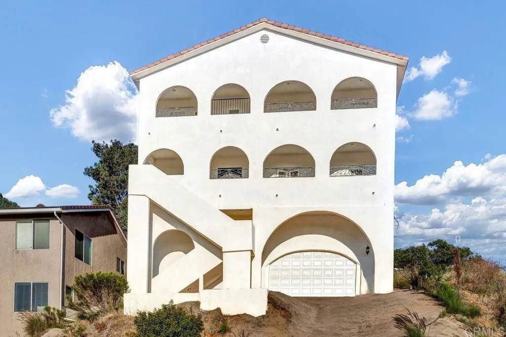 1621 Coronado Ave - Photo 1