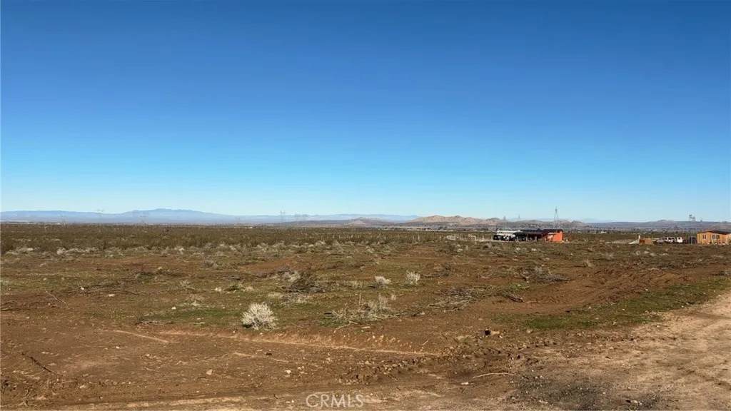 172 Avenue U - Photo 1