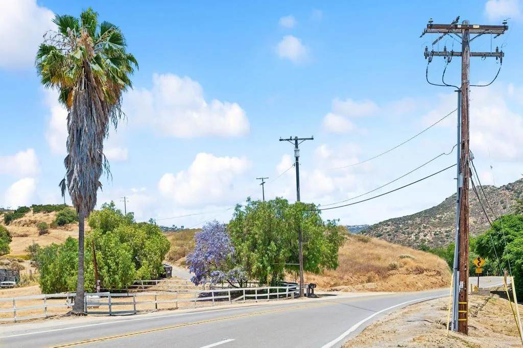 https://bt-photos.global.ssl.fastly.net/sandiego/orig_boomver_1_306610505-1.jpg