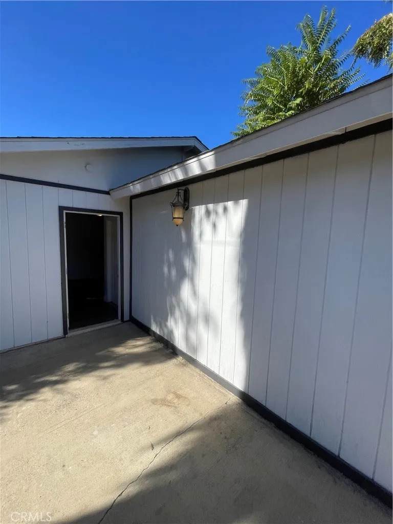 33217 Wood - Photo 1