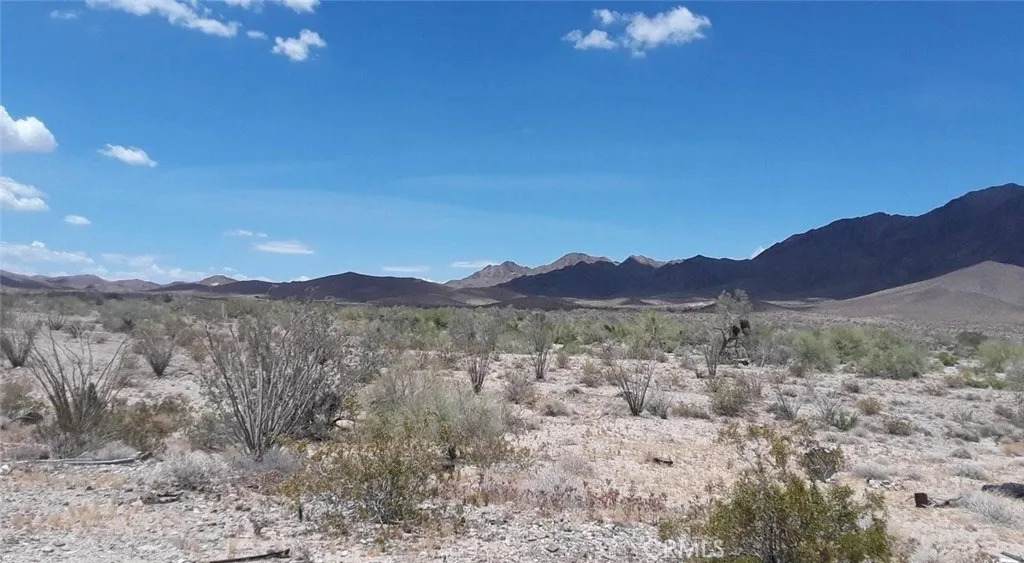 0 Graham Pass/Niland Road 004-040-062-000 - Photo 1