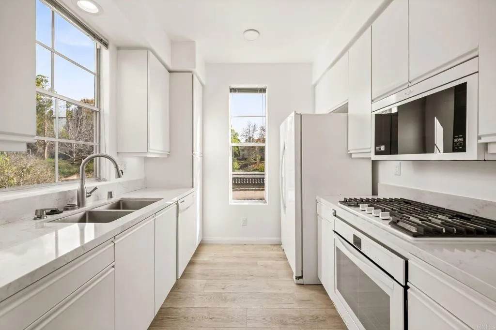 3529 Caminito El Rincon - Photo 1