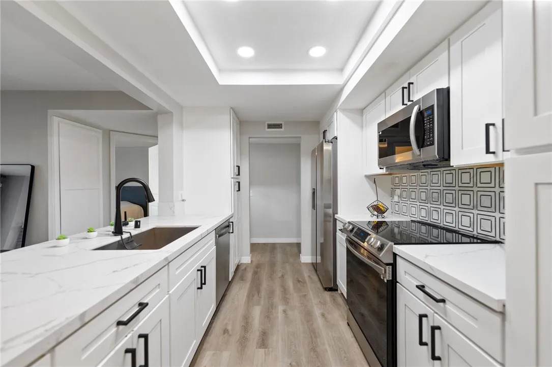 1040 Washington - Photo 1