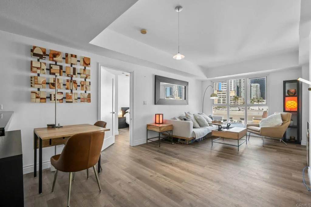 875 G Street - Photo 1