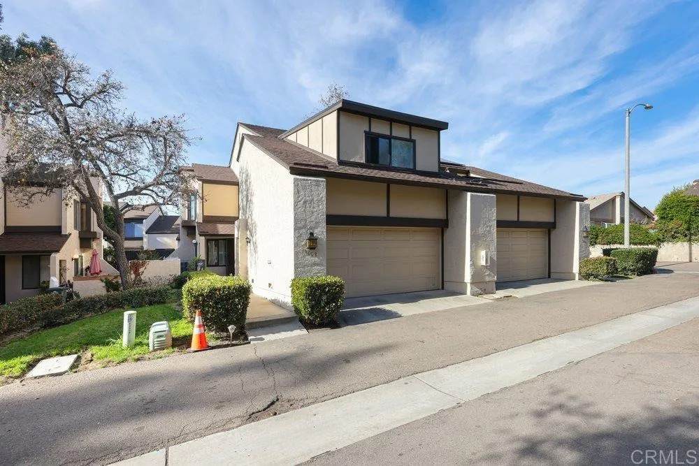 3008 Plaza Lorenzo - Photo 1