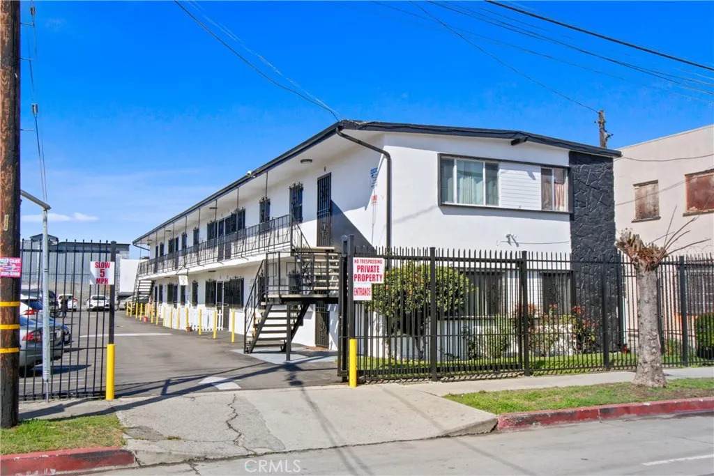 8711 Avalon - Photo 1