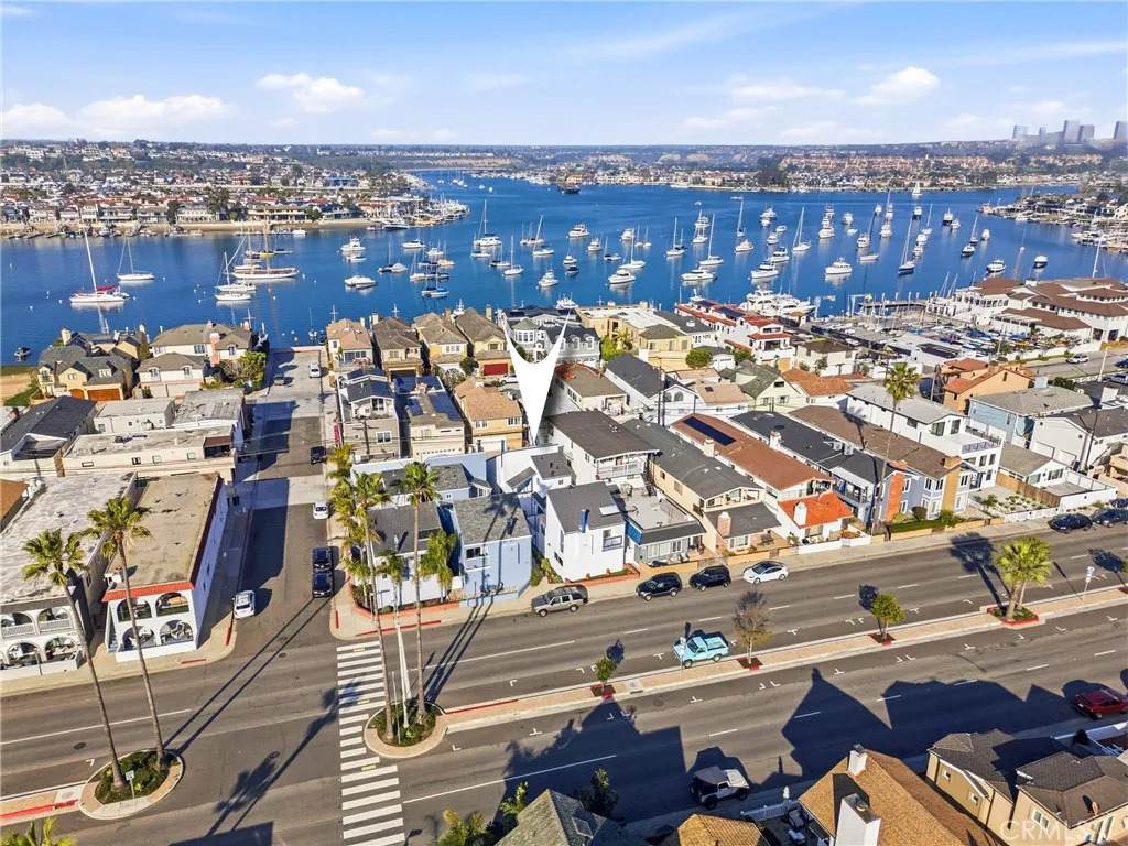 820 Balboa Boulevard - Photo 1