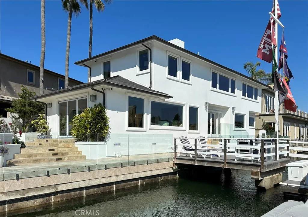 7 Balboa Coves - Photo 1