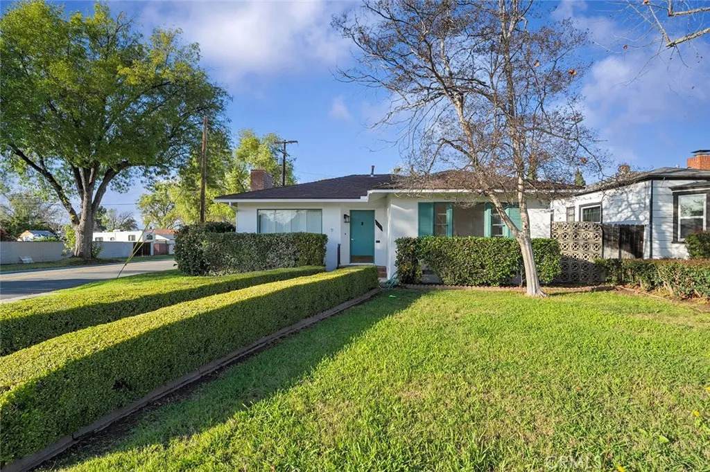 4693 Central - Photo 1