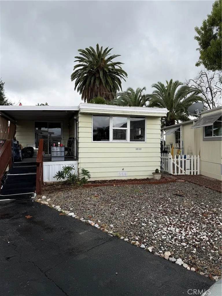 301 Foothill - Photo 1