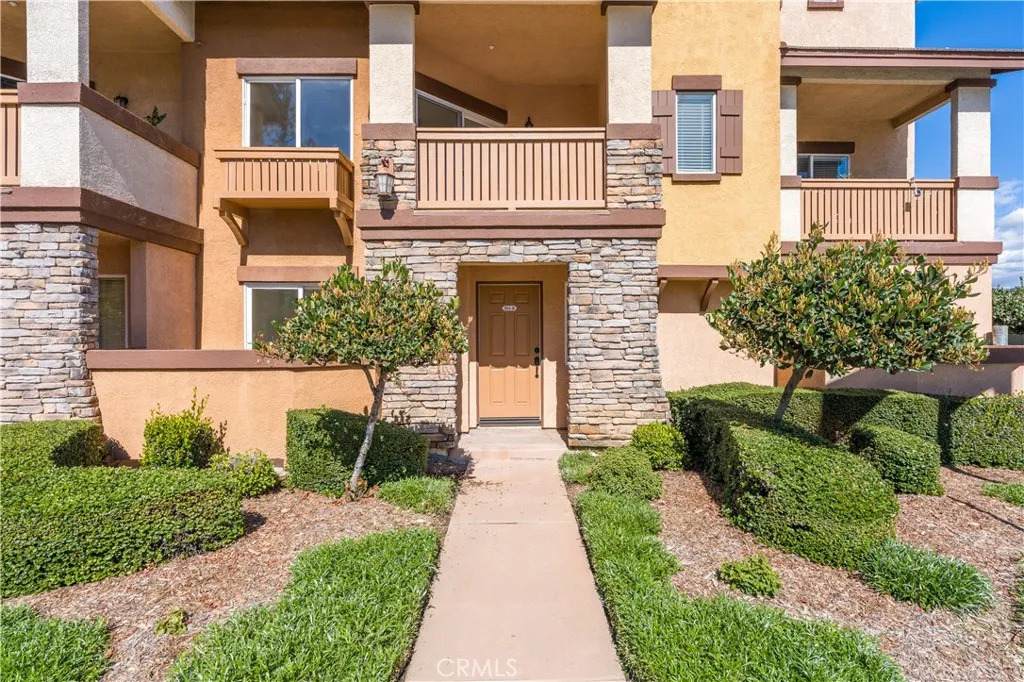 501 Lark Ellen Avenue - Photo 1