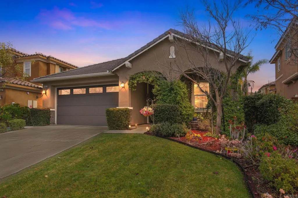 42912 Beamer Ct - Photo 1