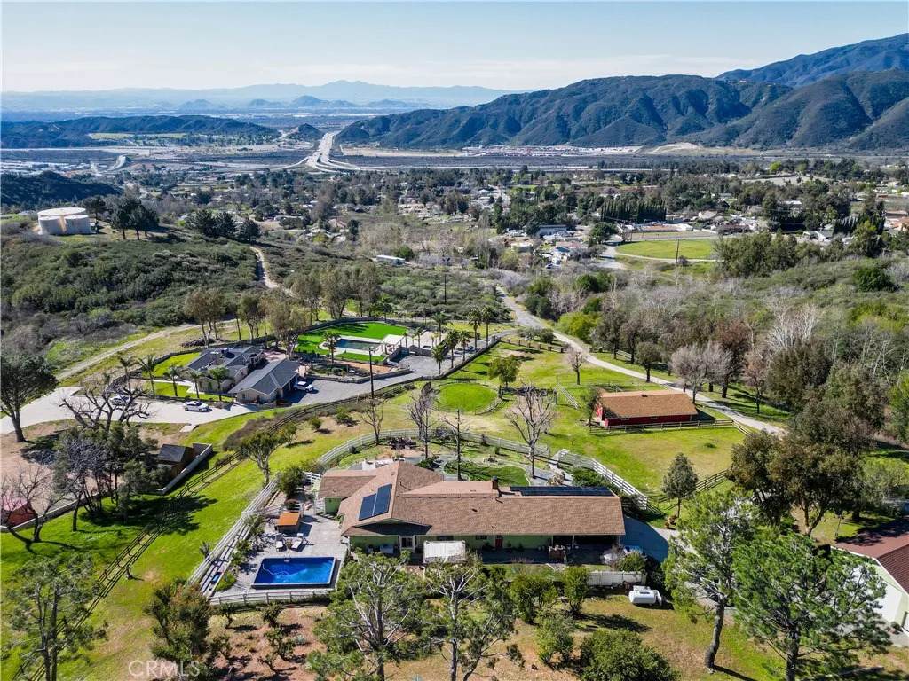 625 Kimbark - Photo 1