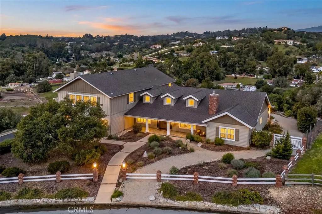 375 Plancha Way - Photo 1