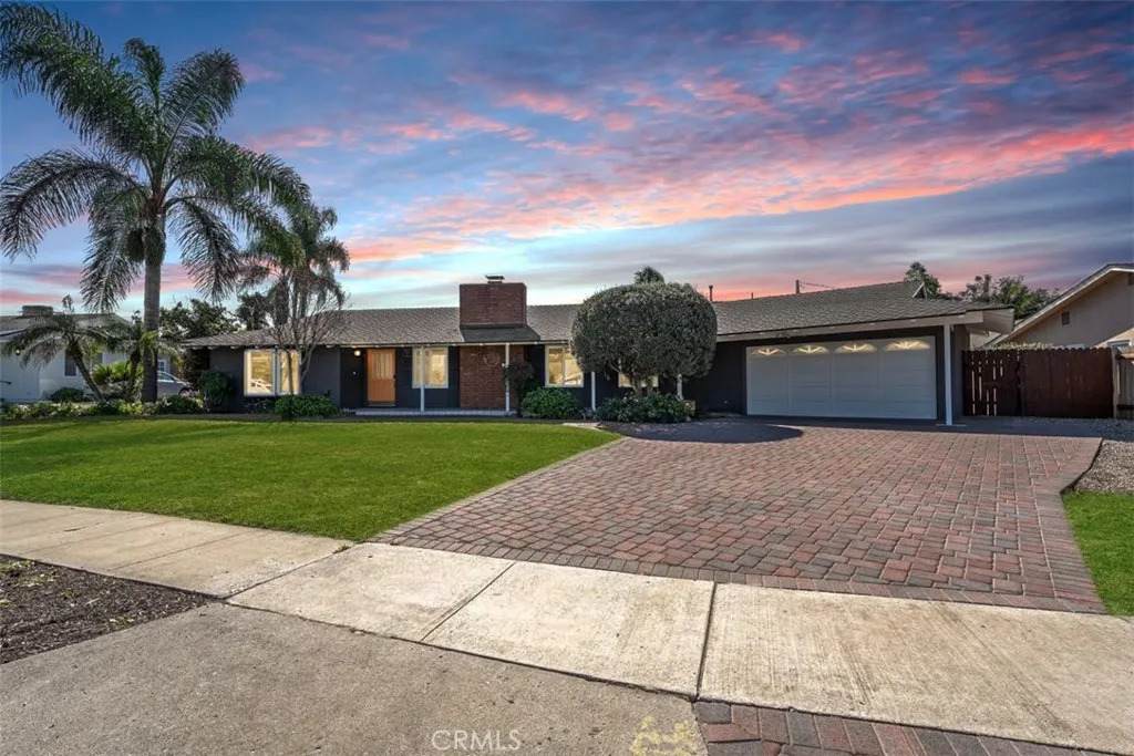 17922 Romelle - Photo 1