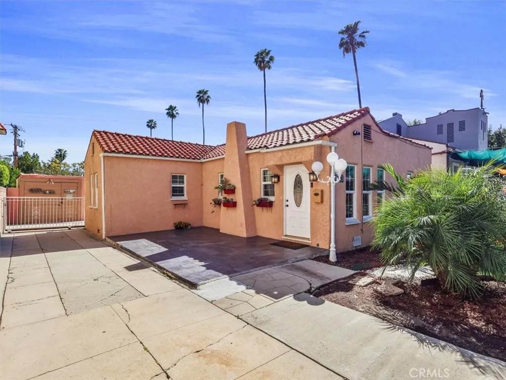 1148 Justin Avenue - Photo 1