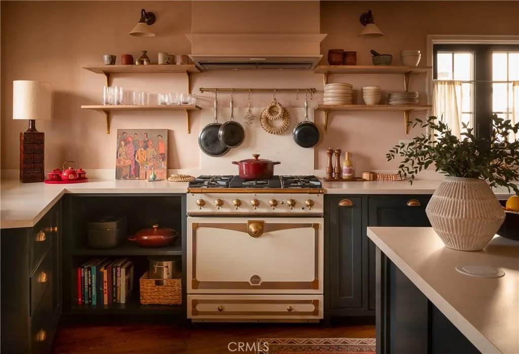 734 Parkman - Photo 1