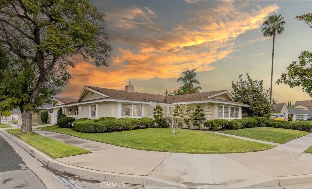 1879 Nutwood Place - Photo 1