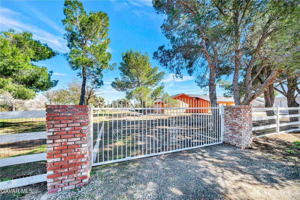 45144 43rd - Photo 1