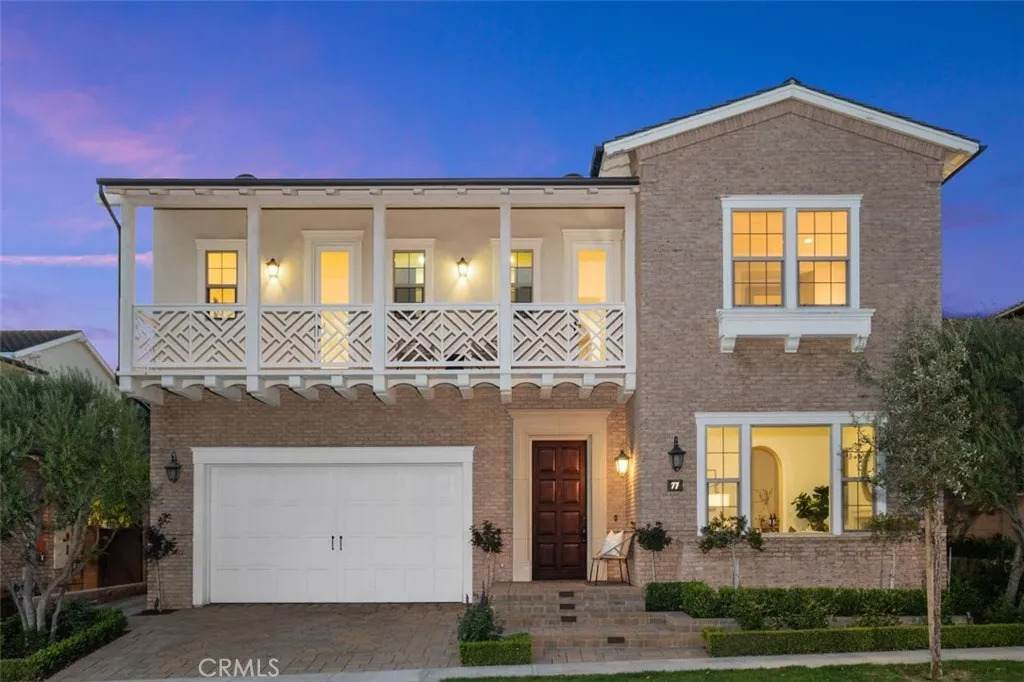 77 Clifford - Photo 1