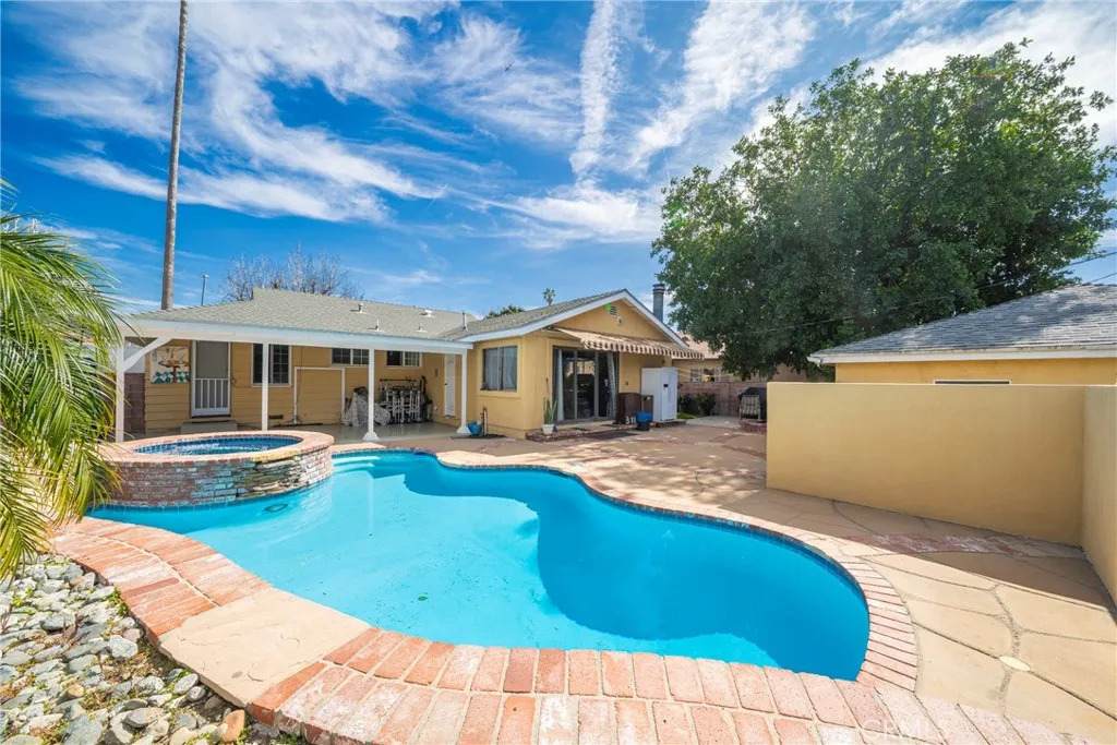 7463 Mason Ave - Photo 1