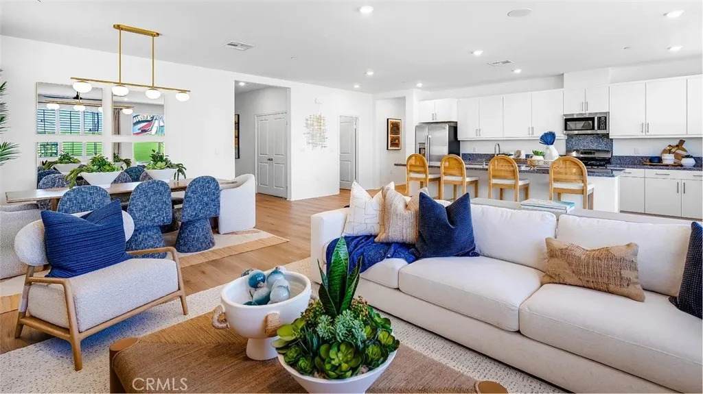 17538 Bassets Street - Photo 1