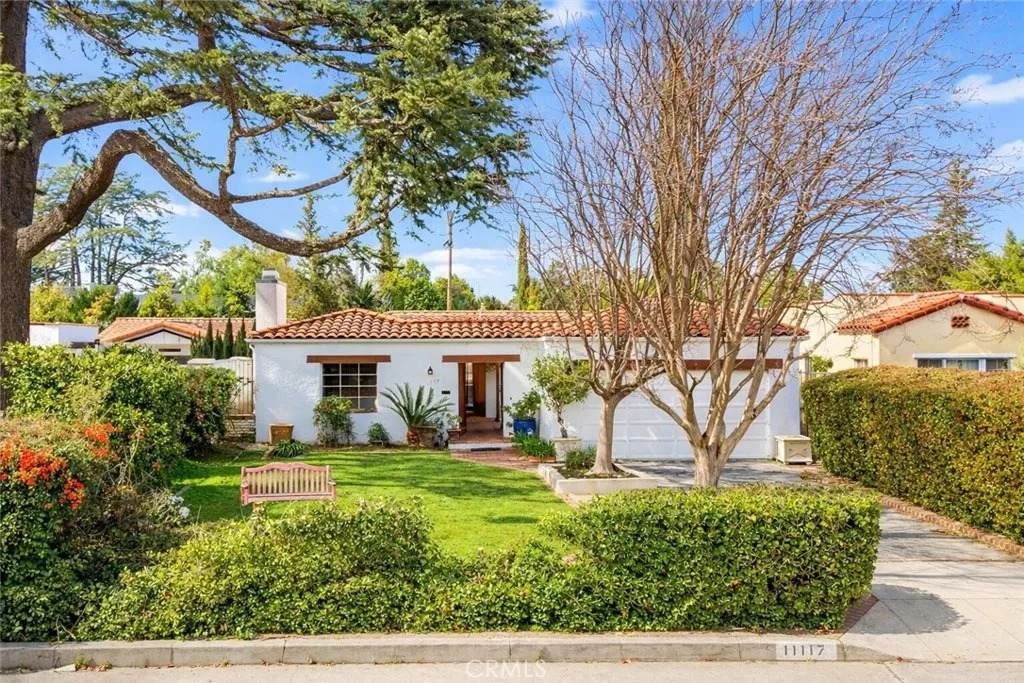 11117 Kling Street - Photo 1