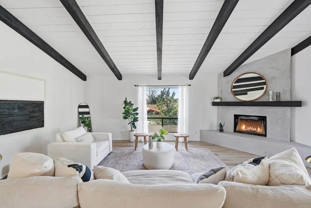 1003 Via Unidos - Photo 1